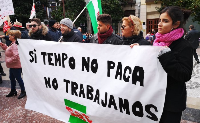 El SAT exige de la Junta de Andalucía “una solución inmediata para dos trabajadoras que llevan cinco meses sin&nbsp;cobrar”.