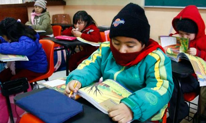 Las familias C.P. del Andrés Segovia protestan ante el excesivo frío en las aulas del&nbsp;colegio.