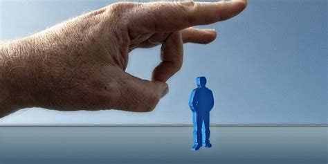 EL DESPIDO DE UN TRABAJADOR DE BAJA POR ENFERMEDAD YA ES NULO.