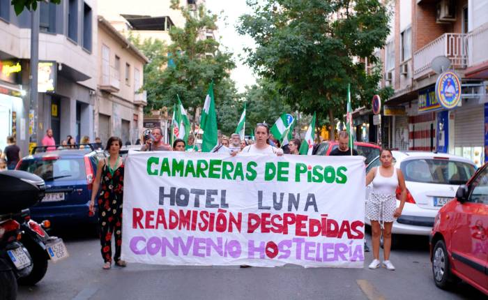 NUEVA MOVILIZACIÓN DE LAS TRABAJADORAS DEL HOTEL LUNA.