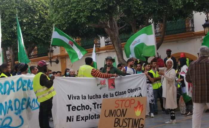 Marcha de trabajadores del campo del asentamiento de Walili.