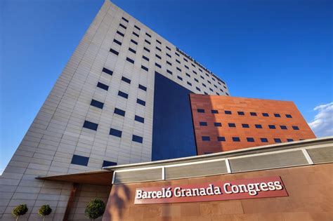 Huelga para Semana Santa de las camareras de pisos en dos hoteles del Grupo Barceló en Granada.
